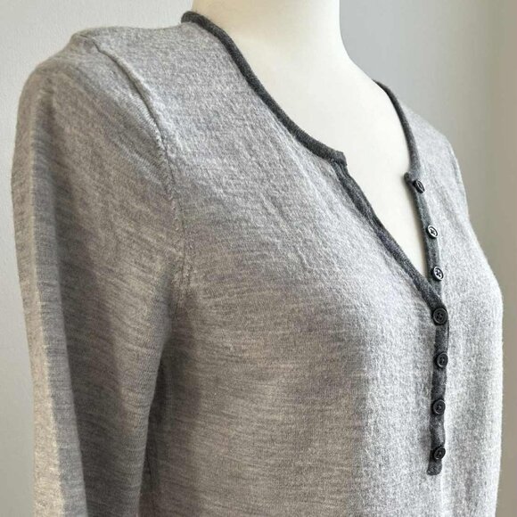 Max Studio 100% Extrafine Merino Wool Two-Tone Henley Sweater in Gray – US XL - Picture 1 of 11